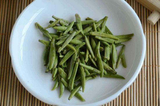 雀舌和竹葉青的區(qū)別，雀舌對比竹葉青圖片