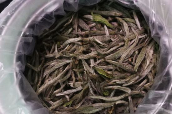 新白毫銀針和老白毫銀針的區(qū)別，新老白毫銀針的品質(zhì)特征