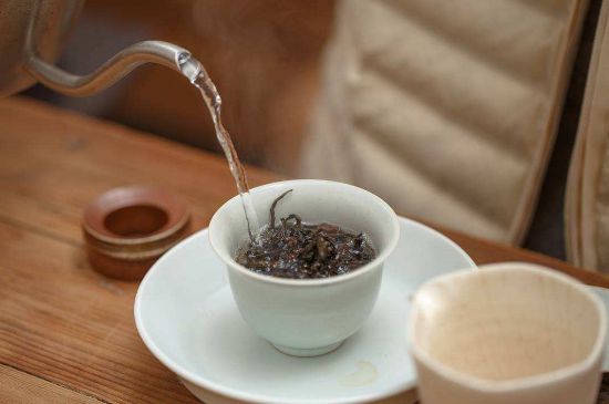 為什么喝巖茶看不起別的茶，喝巖茶的看不上所有茶類？