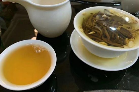 紅茶加冰糖的副作用，紅茶加冰糖好處和壞處