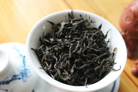 鋸朵仔跟鴨屎香哪個貴，鋸朵子和鴨屎香哪個好喝？
