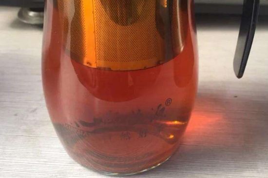 茯磚茶與普洱茶哪個(gè)好，茯茶和普洱茶口味區(qū)別