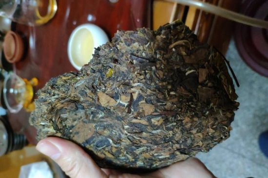 7年壽眉和2年白牡丹哪個(gè)好，老白茶壽眉與白牡丹的口感區(qū)別